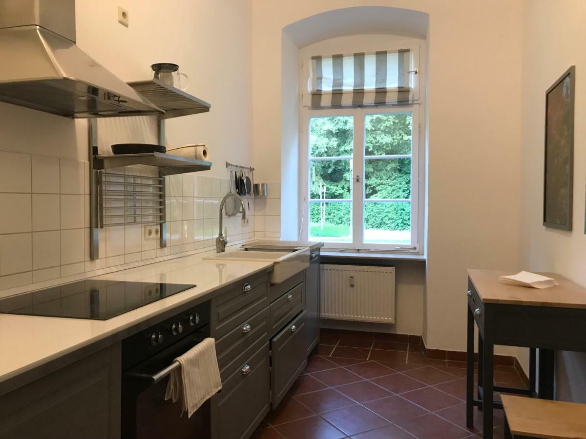 Elegantes Gaesteapartment Verano In Schloss Und Hofgut Langenzell Wiesenbach Ngoại thất bức ảnh